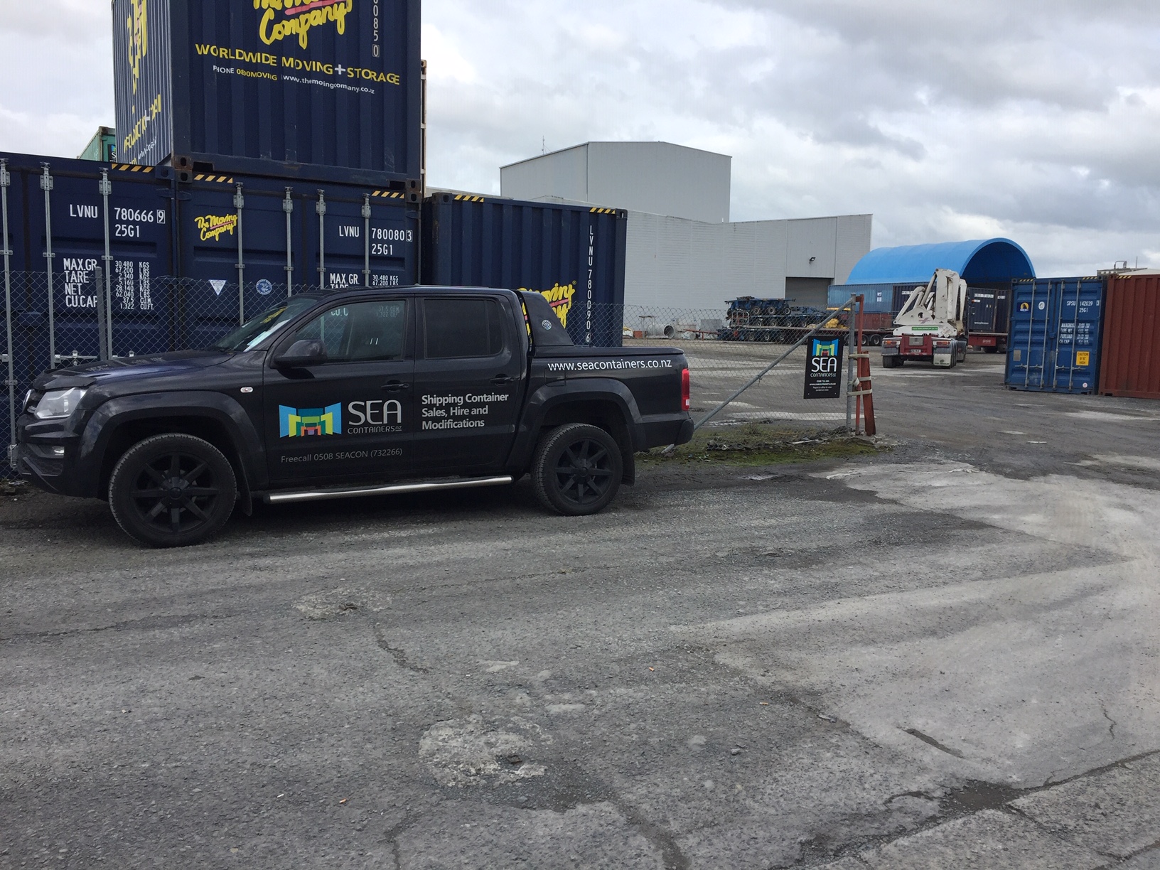 SEA Containers sign at NZL Hamilton