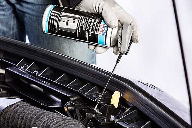 Pro-Line Main­te­nance Spray, White - Image 2