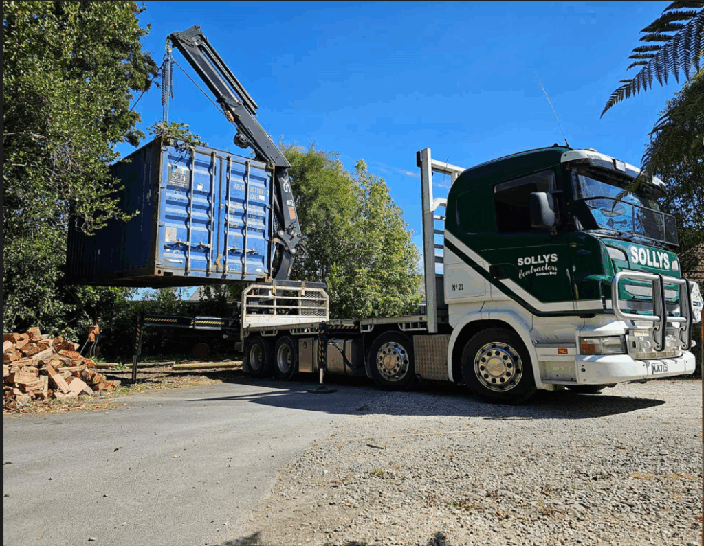 20FT Container being delivered by Hiab